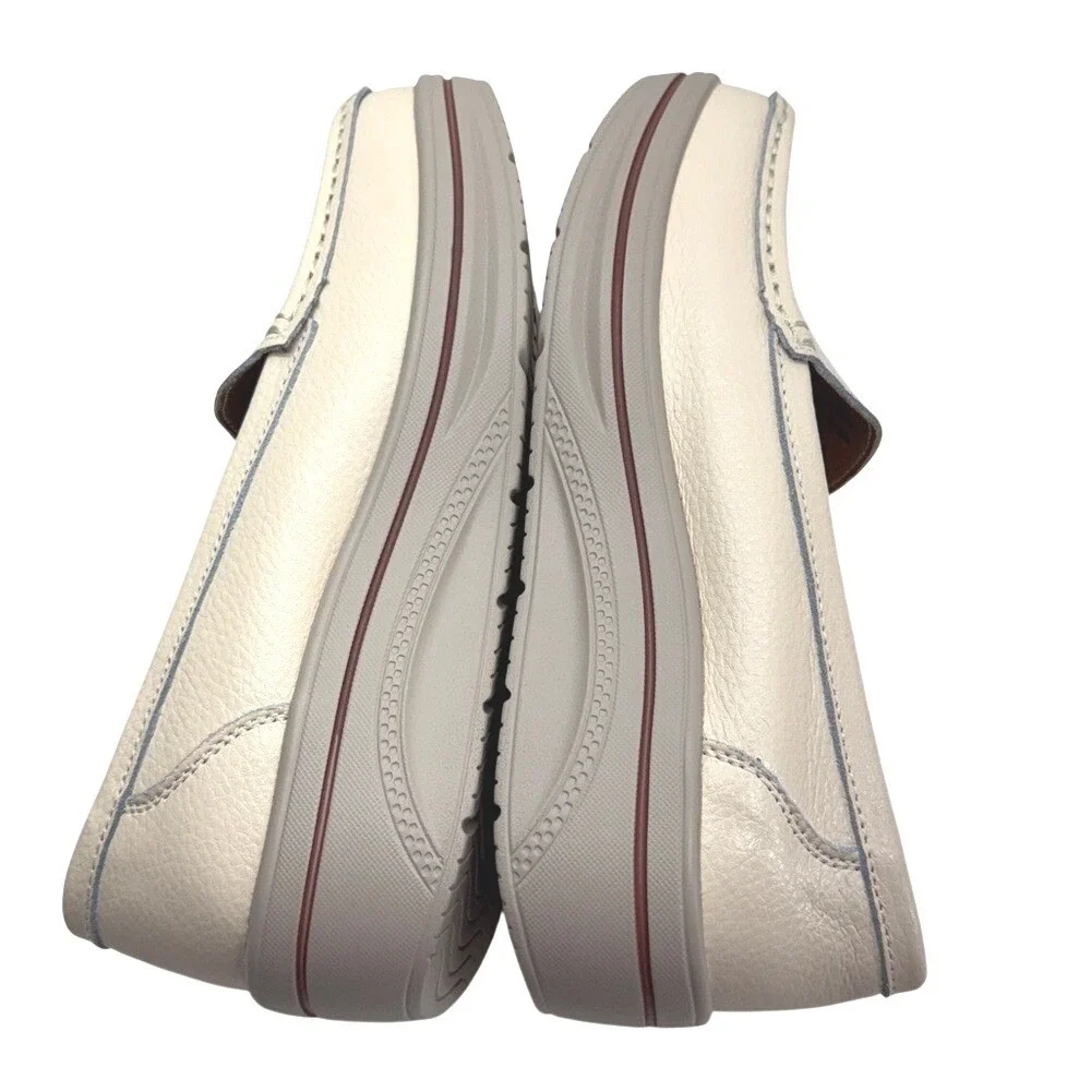 Comfortable Cream Leather Loafer Shoes‎ Women Size 41 Slip On Casual Comfort